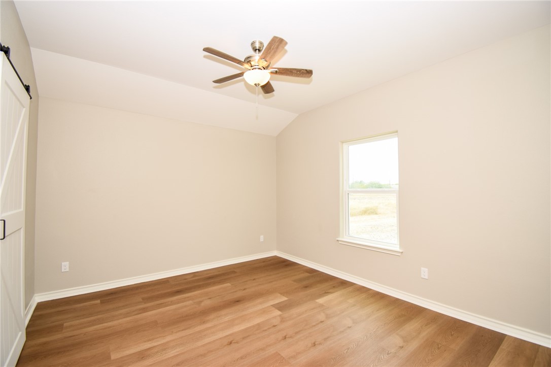 7701 Boswell Road Property Photo 11