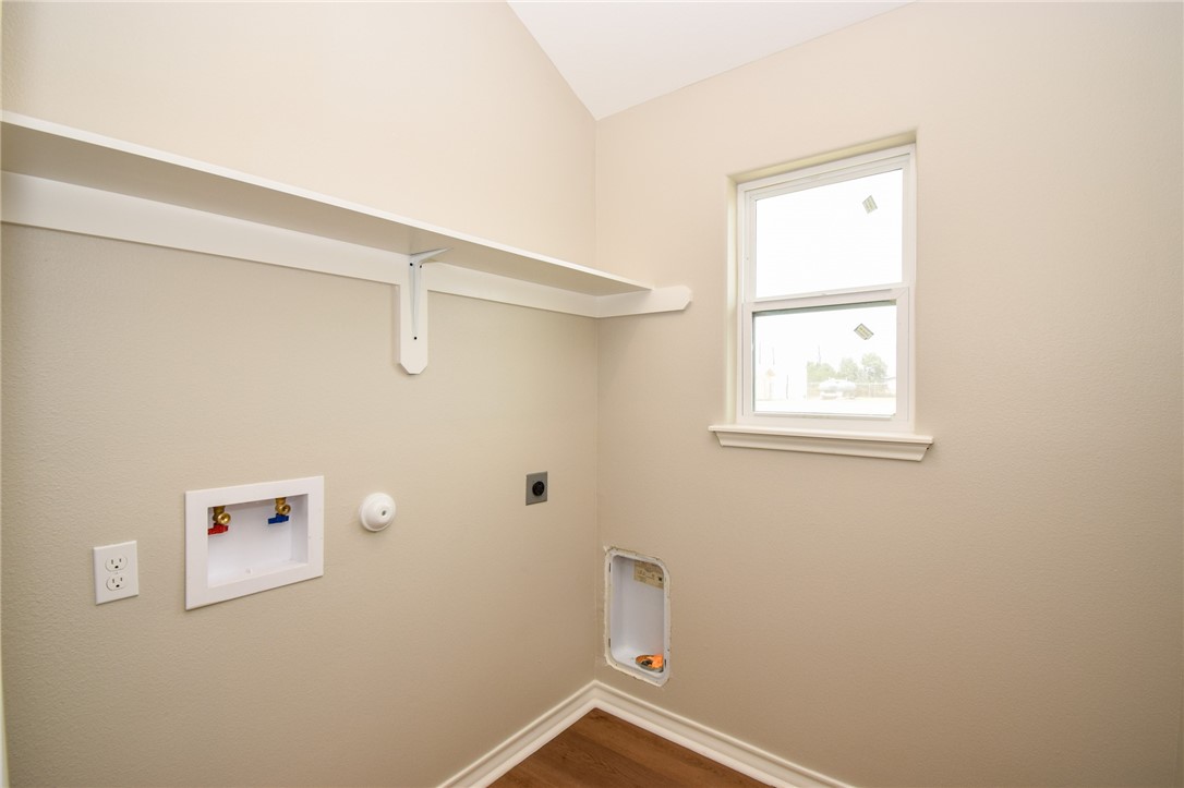 7701 Boswell Road Property Photo 21