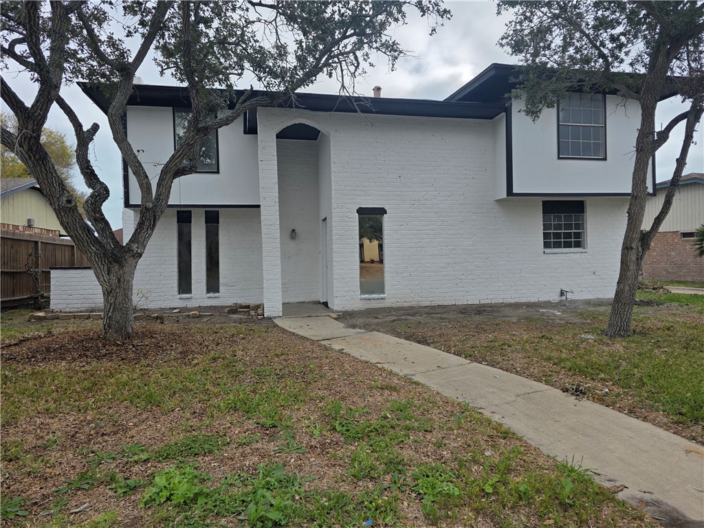 932 Waterview St Property Photo 1