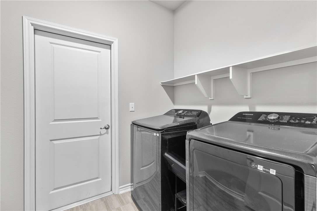1003 Pasadena St Property Photo 30