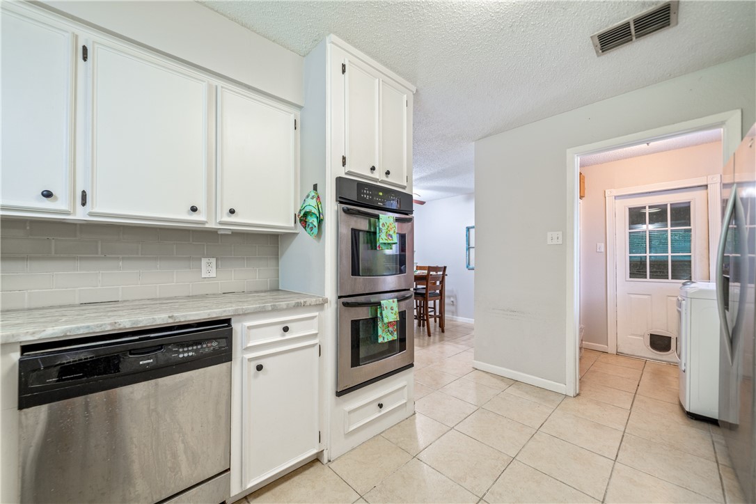 1809 Live Oak Dr Property Photo 10