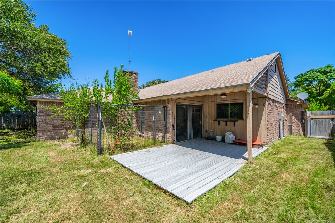 1809 Live Oak Dr Property Photo 20