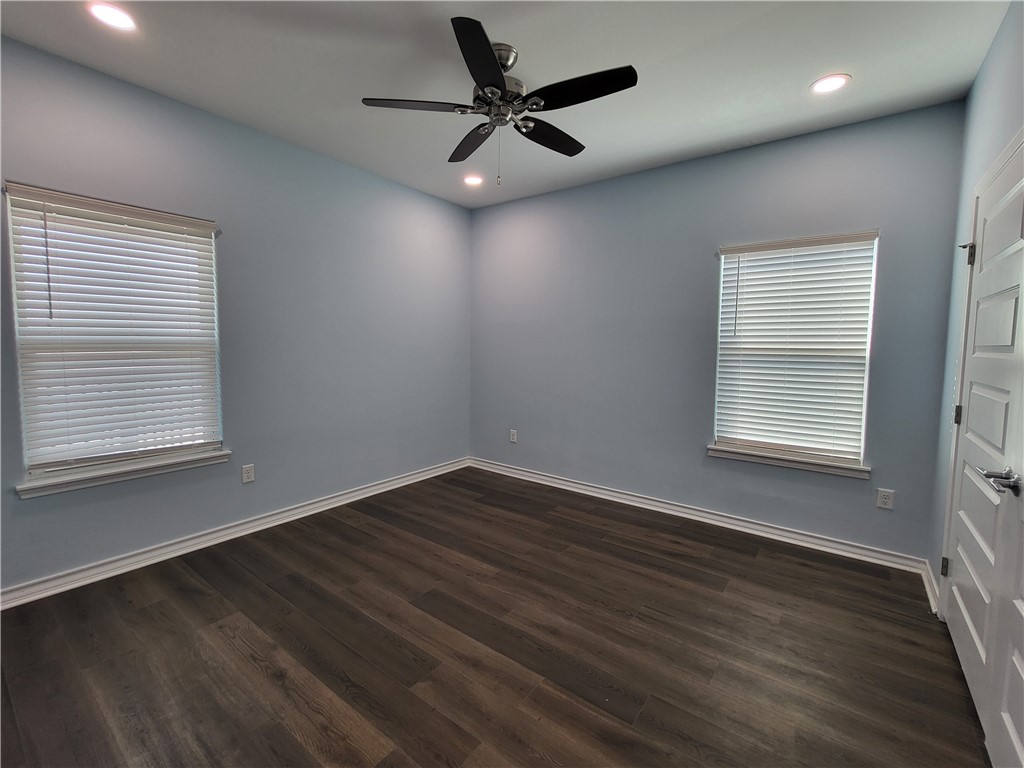 113 Knickerbocker St Property Photo 14