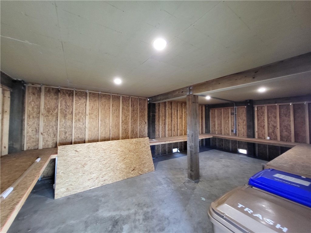 113 Knickerbocker St Property Photo 20