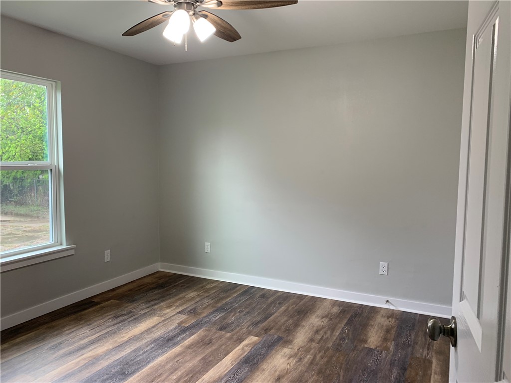 610 Caddo St Property Photo 8