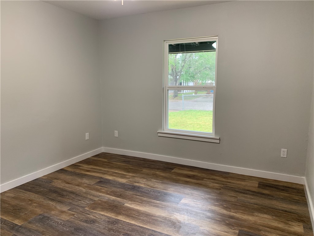 610 Caddo St Property Photo 9