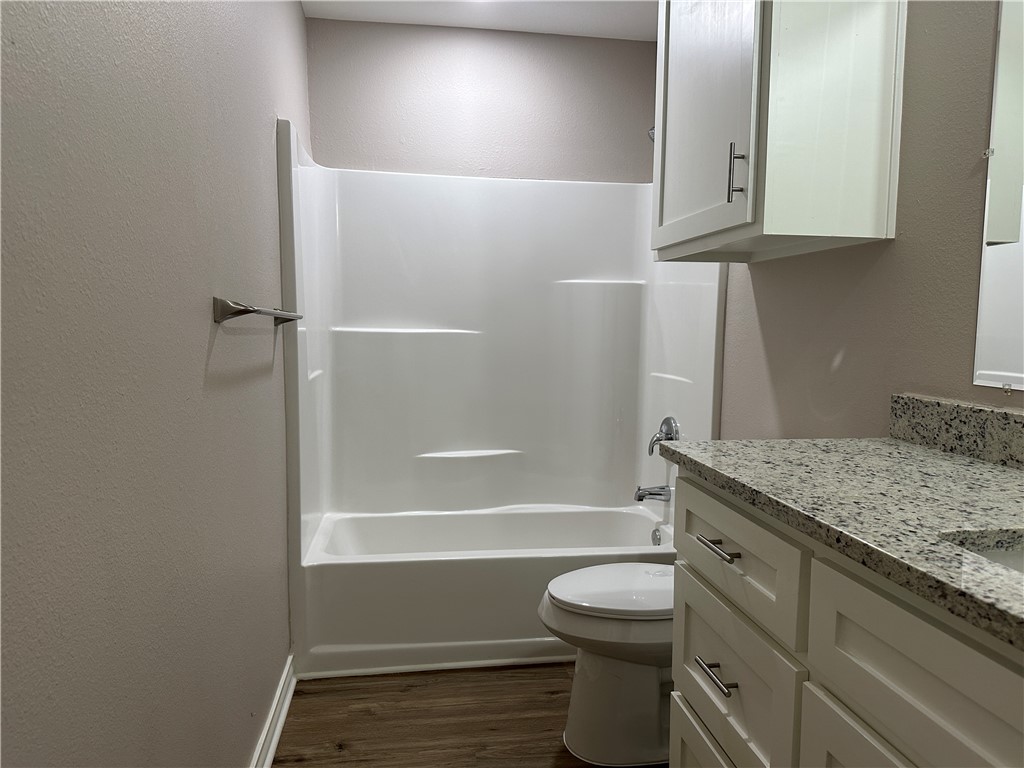 4241 Green Grove Dr Property Photo 9