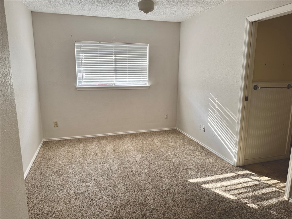 3009 Hilldale Dr Property Photo 17