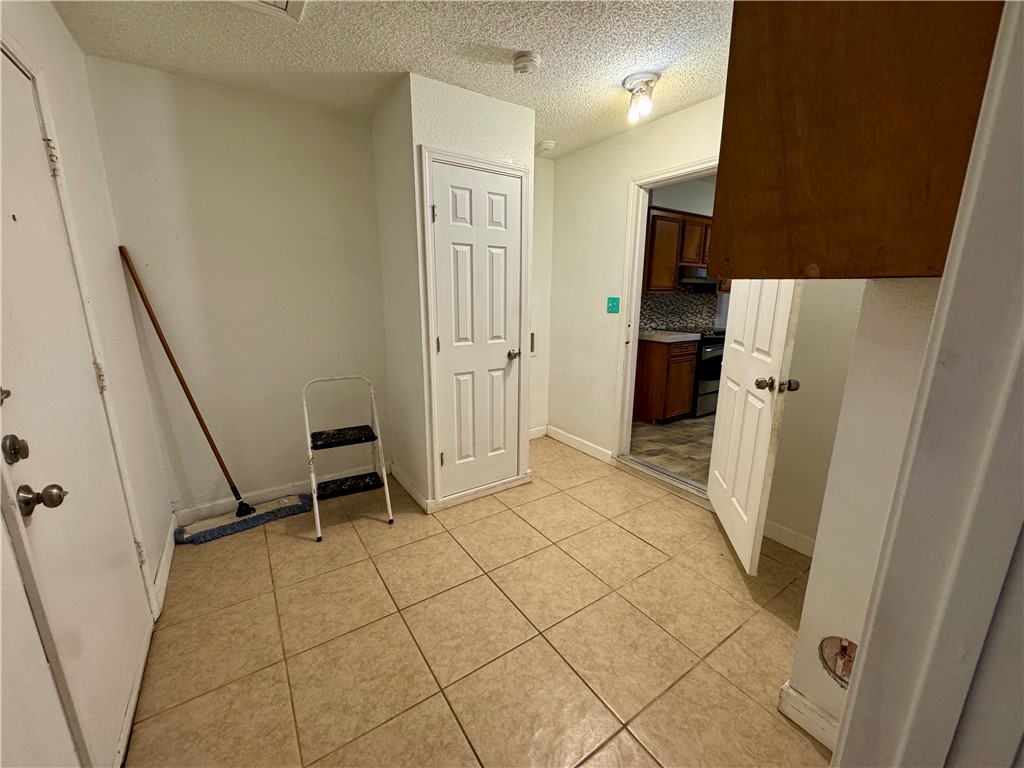 3009 Hilldale Dr Property Photo 22