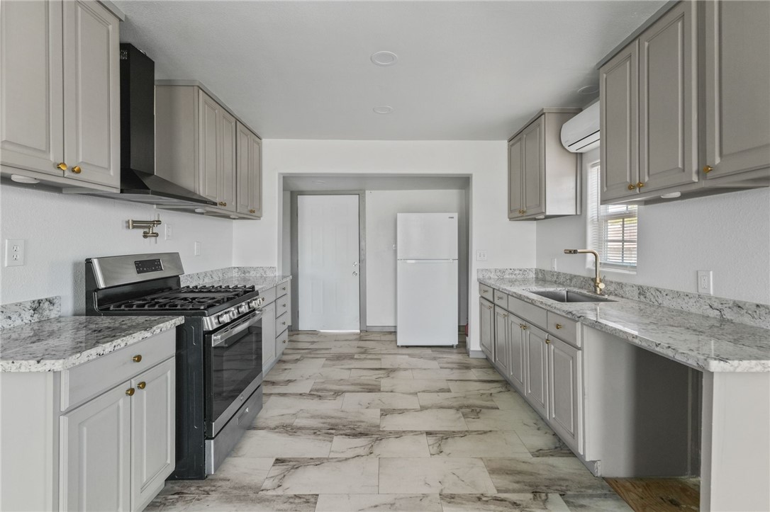 1209 17th St Property Photo 6