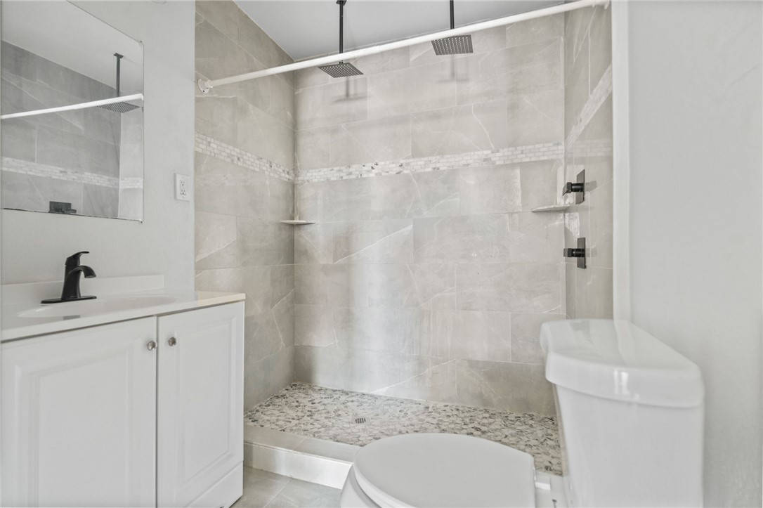 1209 17th St Property Photo 10