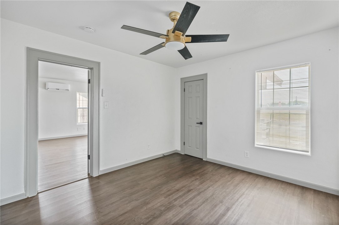 1209 17th St Property Photo 14