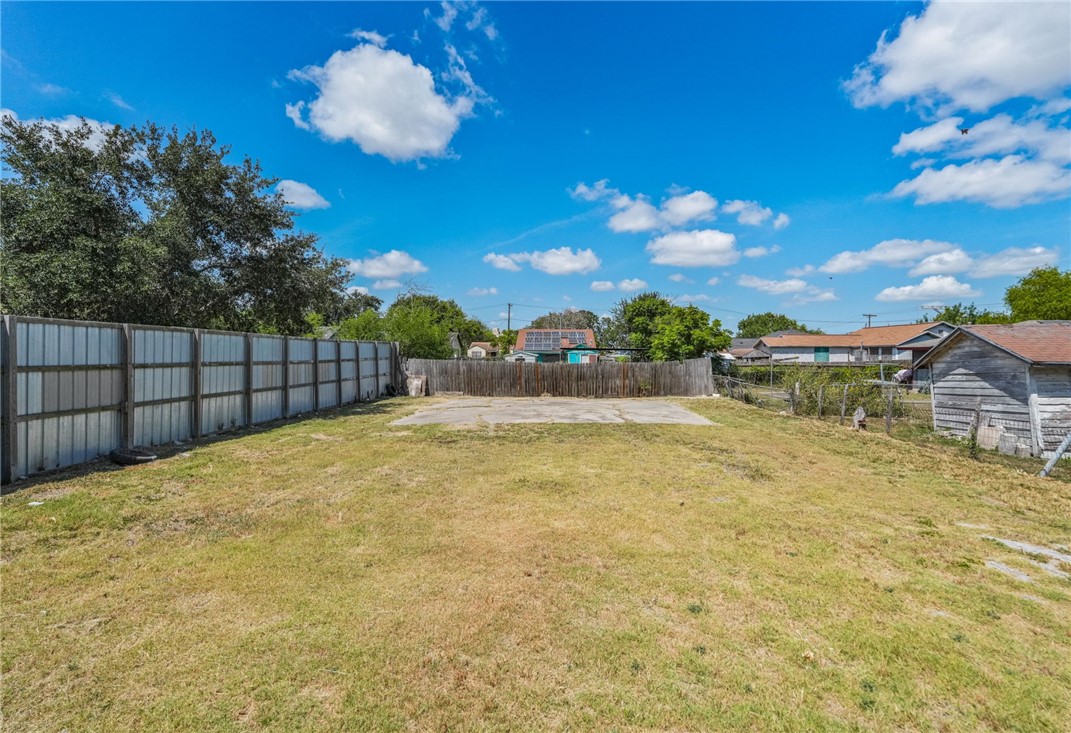 1209 17th St Property Photo 16