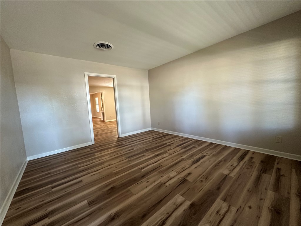118 7th St Property Photo 2