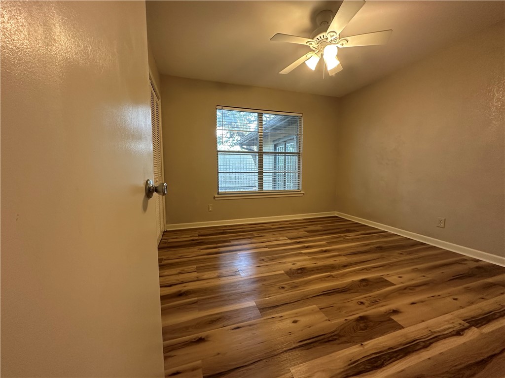 118 7th St Property Photo 17