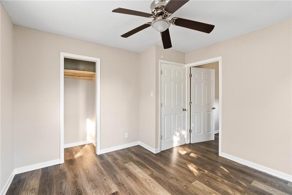 622 Airport B Property Photo 5