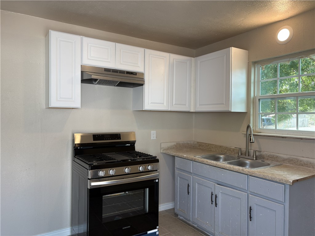 4642 Nesbitt Dr Property Photo 5