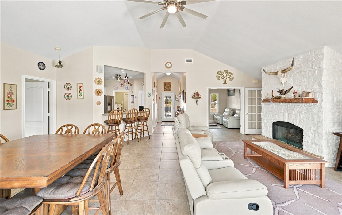 14158 Atascadera Ave Property Photo 6
