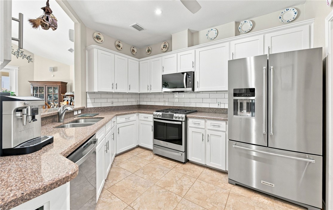 14158 Atascadera Ave Property Photo 8