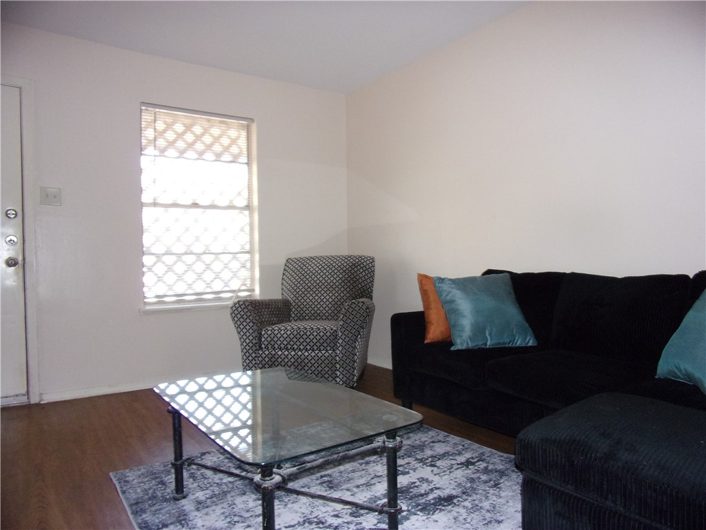 3028 Sunnybrook Property Photo 2
