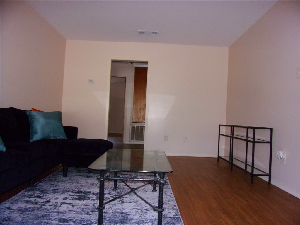 3028 Sunnybrook Property Photo 3