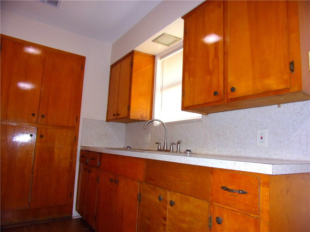 3028 Sunnybrook Property Photo 8