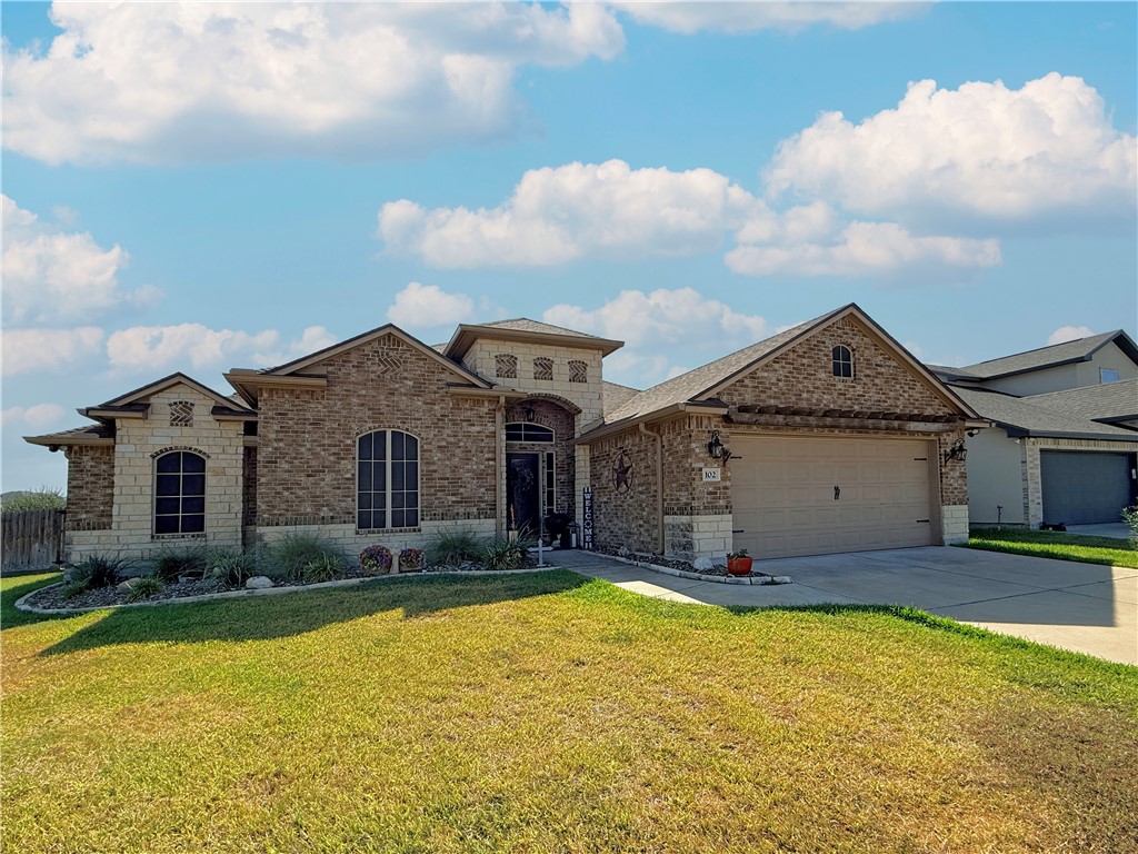 102 Chiman Dr Property Photo 1
