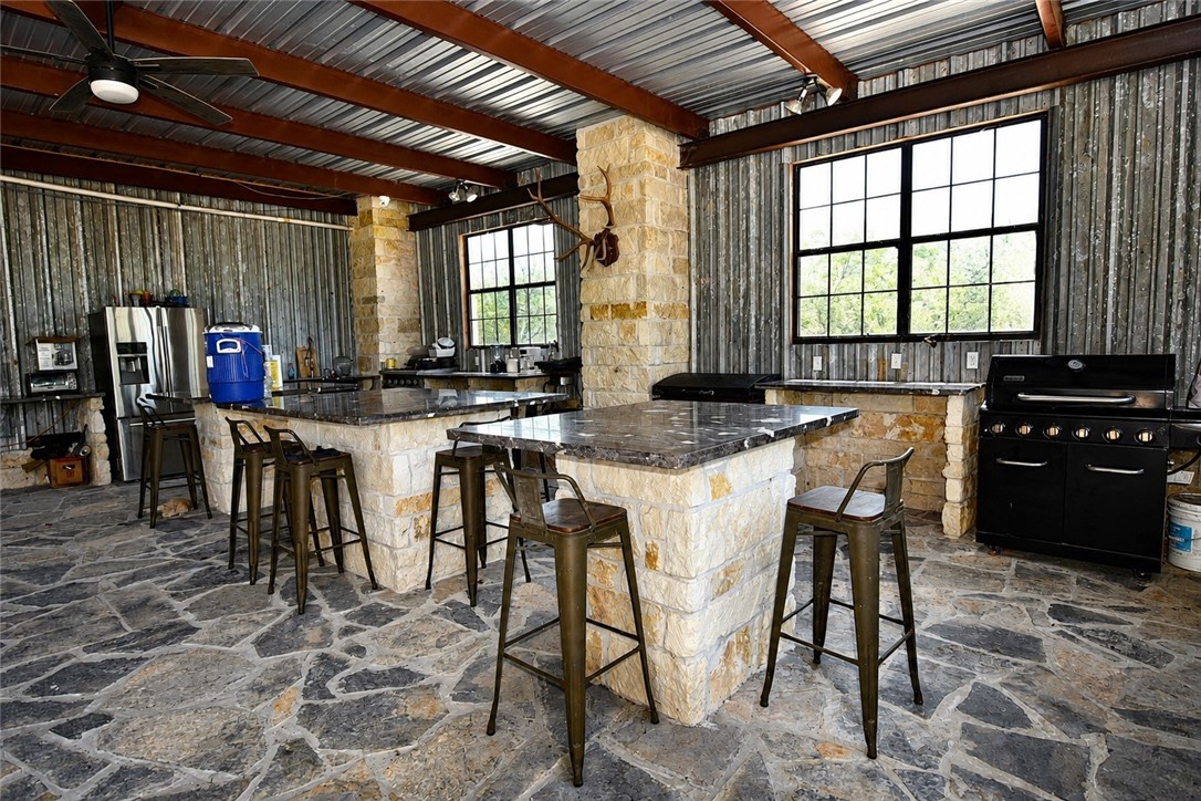 2325 E Highway 285 Property Photo 4