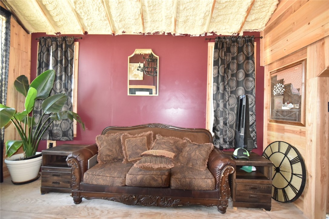 2325 E Highway 285 Property Photo 14