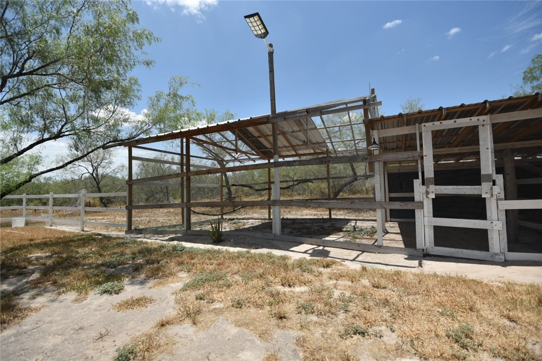 2325 E Highway 285 Property Photo 29
