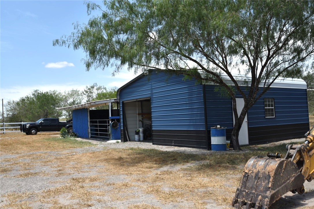 2325 E Highway 285 Property Photo 38