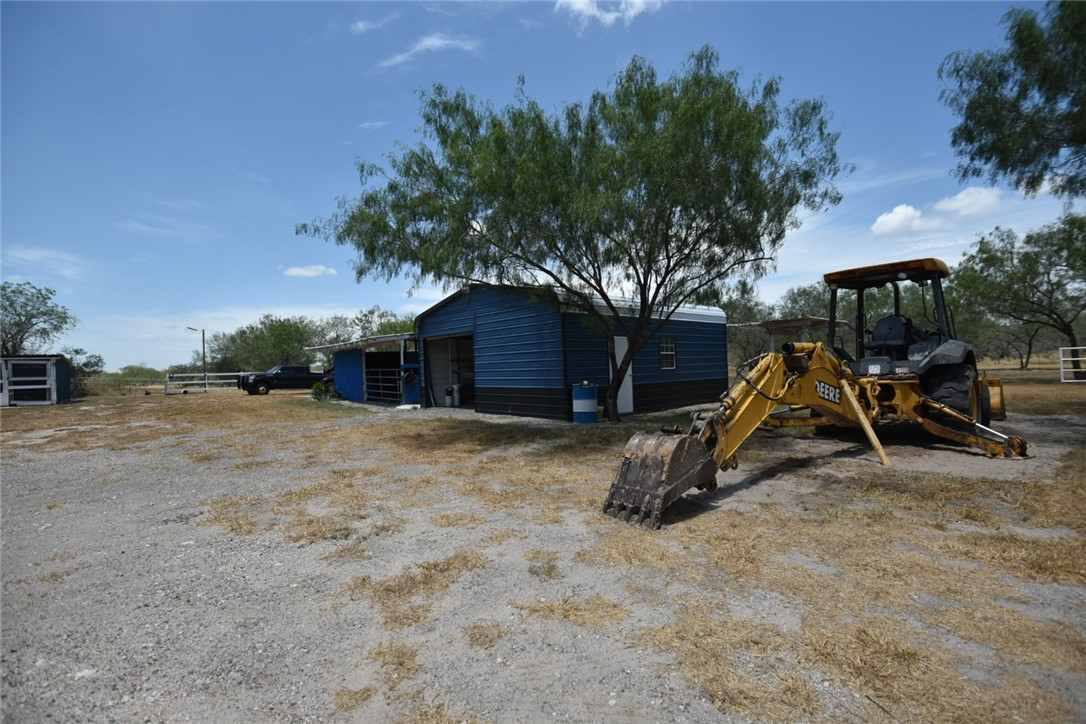 2325 E Highway 285 Property Photo 39