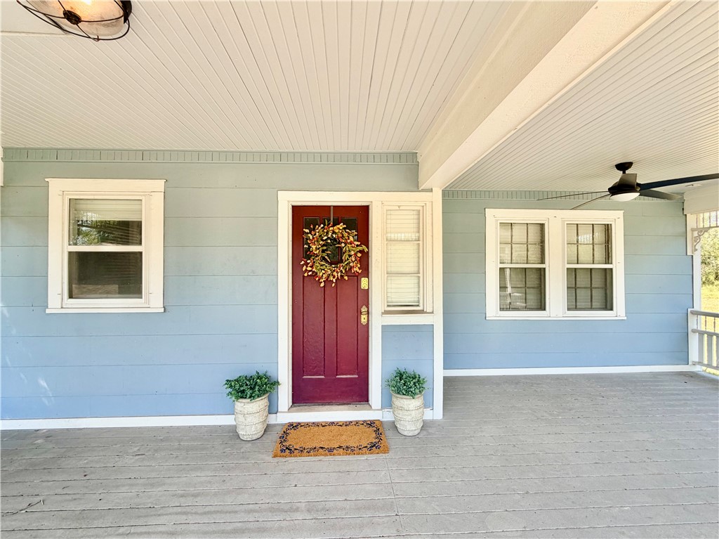 4750 Private Road 3915 Property Photo 2