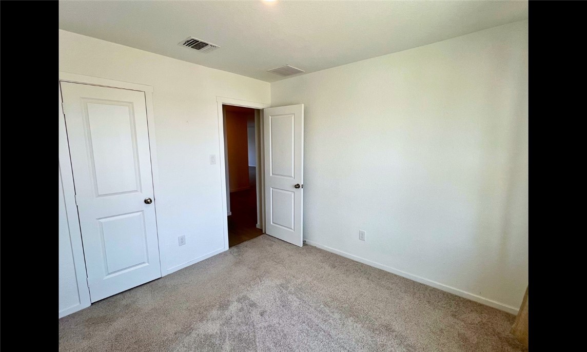 2801 Martell St Property Photo 9
