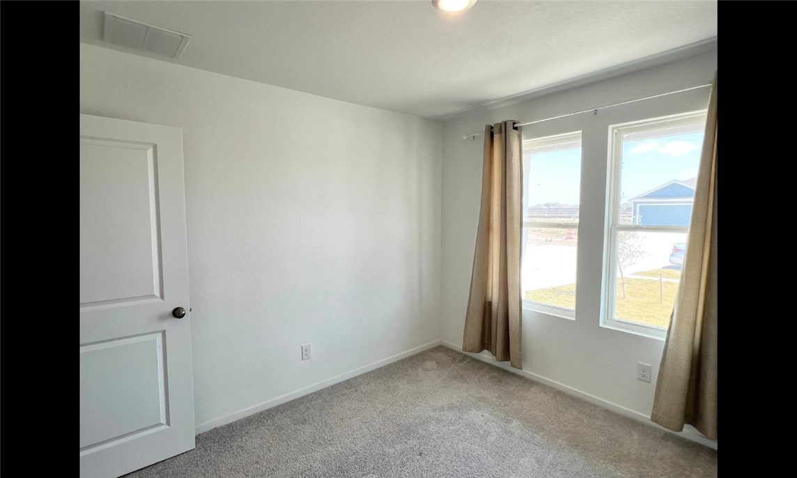 2801 Martell St Property Photo 10