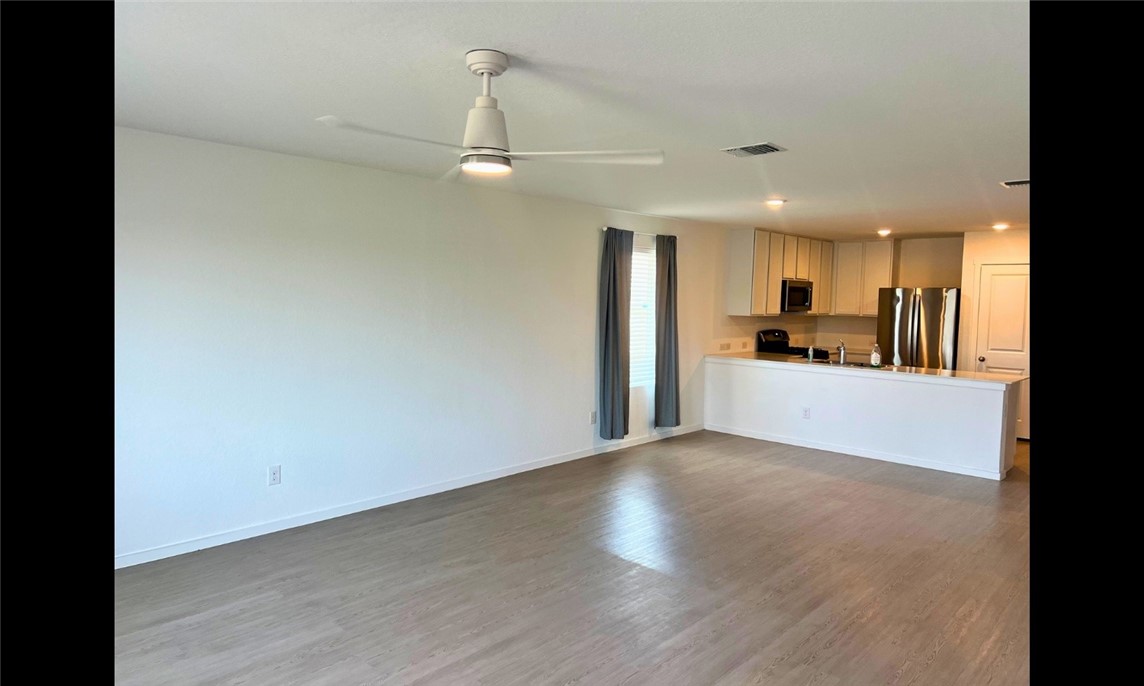 2801 Martell St Property Photo 24