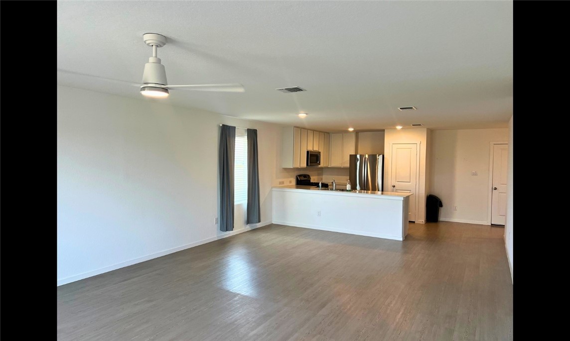 2801 Martell St Property Photo 25