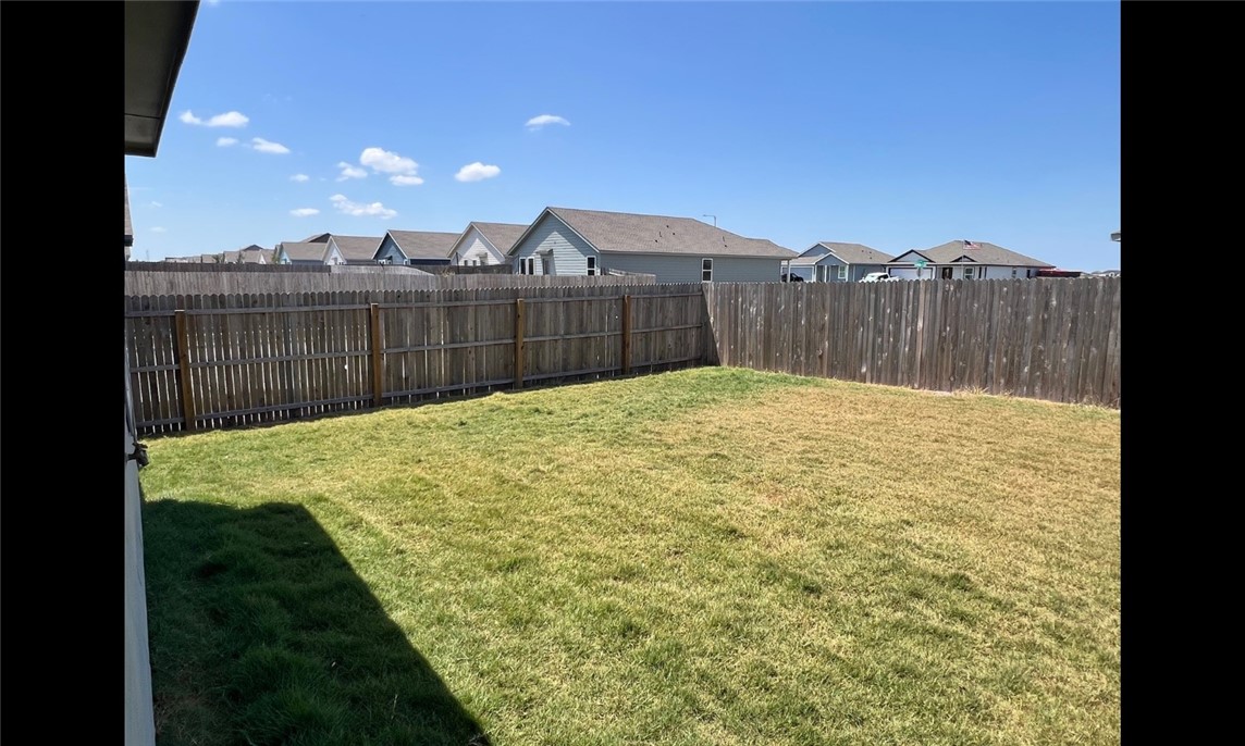 2801 Martell St Property Photo 35