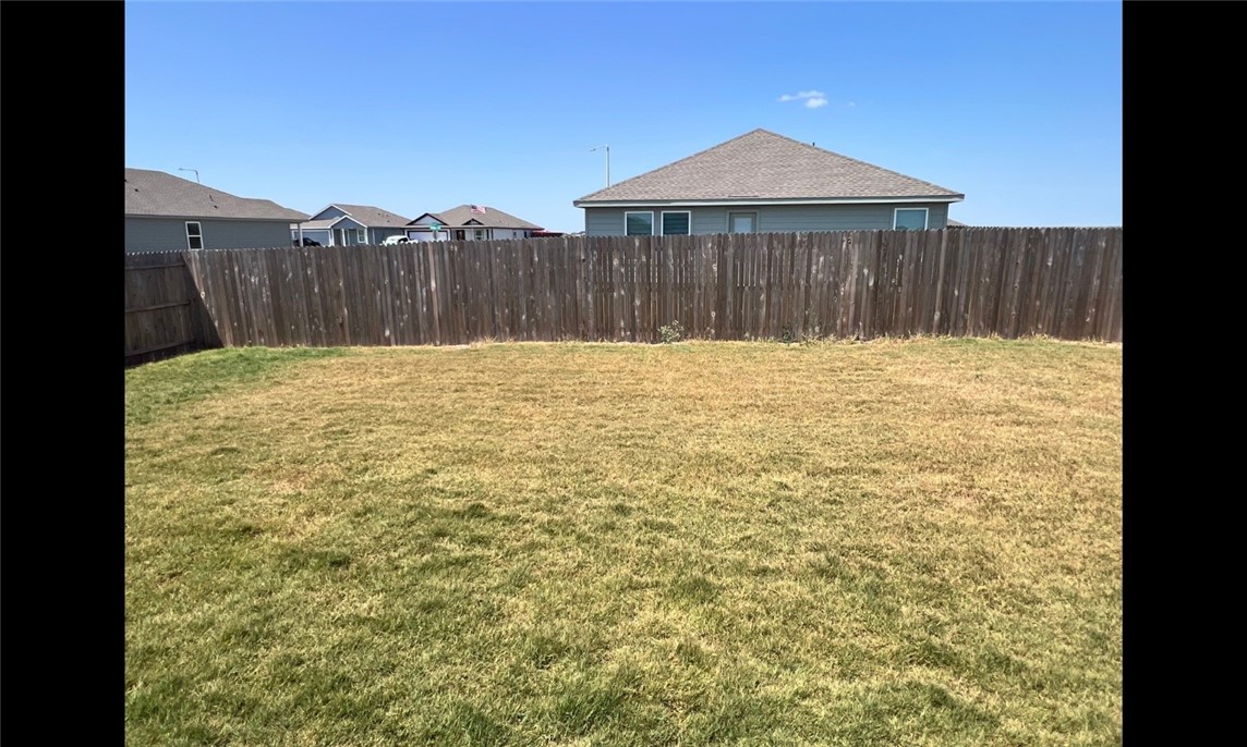 2801 Martell St Property Photo 36