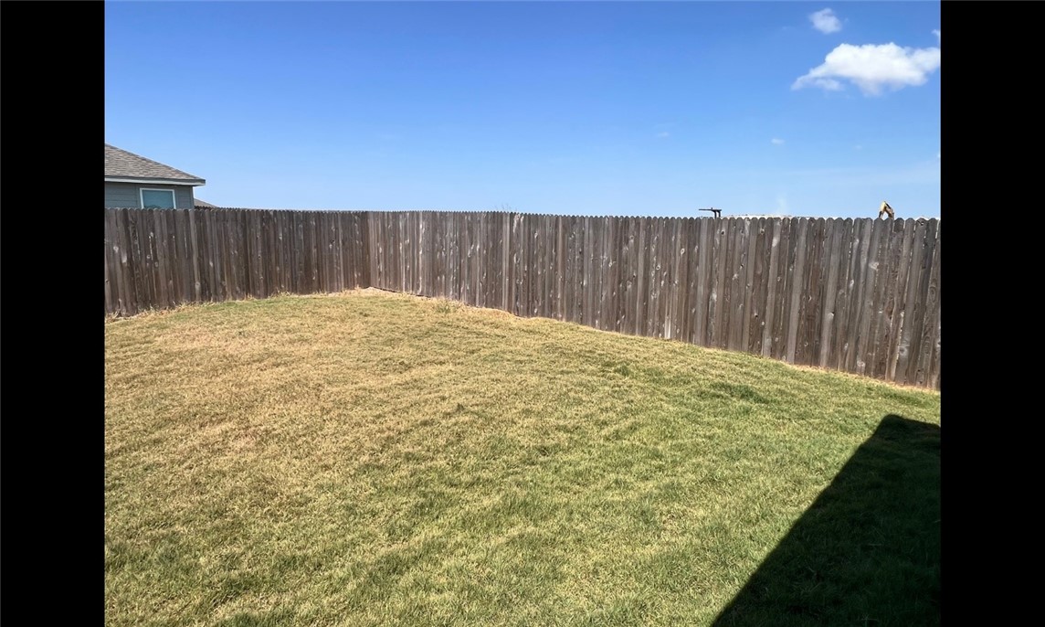 2801 Martell St Property Photo 37