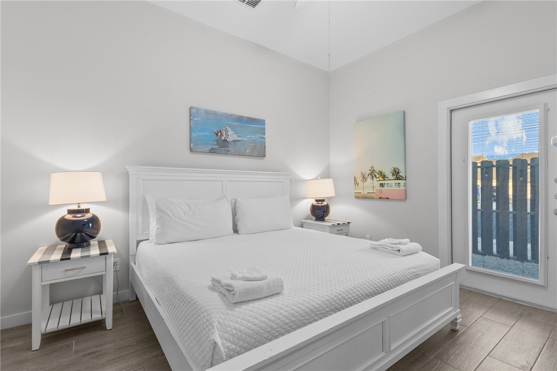 15110 Arashi Beach Dr Property Photo 6