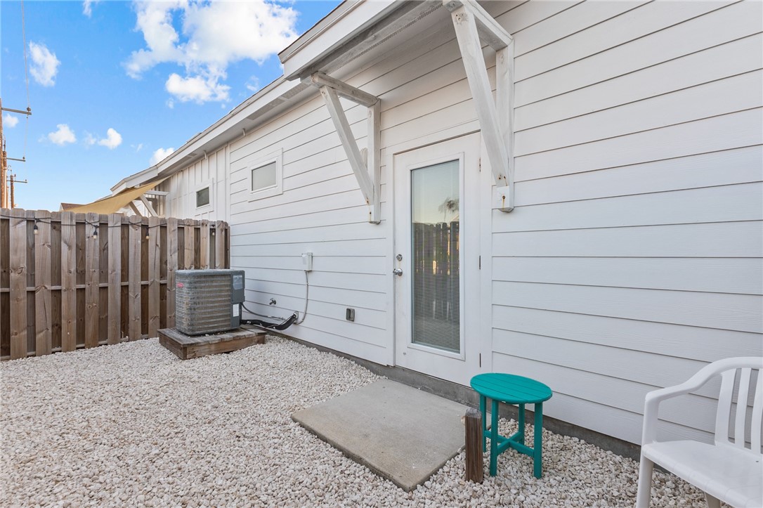 15110 Arashi Beach Dr Property Photo 18