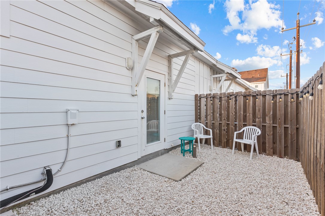 15110 Arashi Beach Dr Property Photo 19