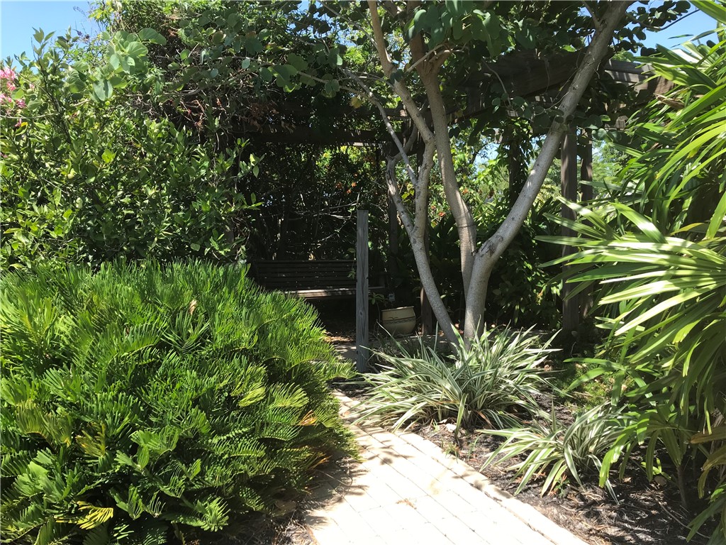 3241 Azores Dr Property Photo 21