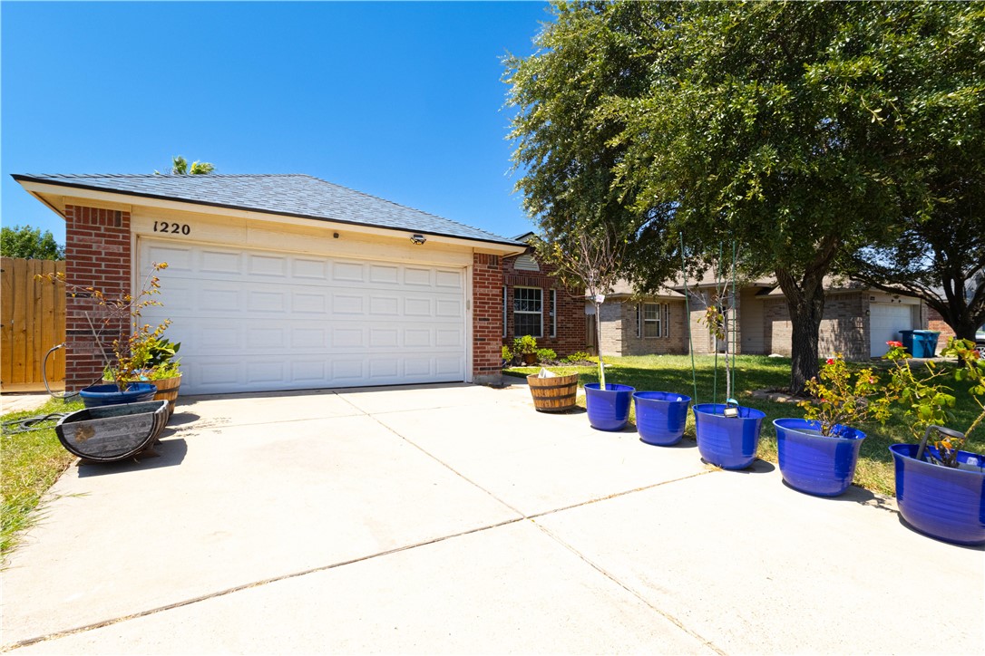 1220 Sacramento Property Photo 2