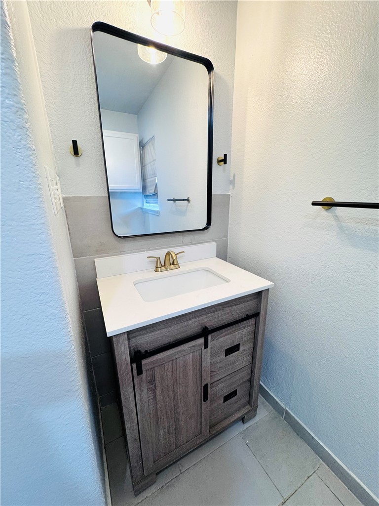 710 Cullen St Property Photo 10