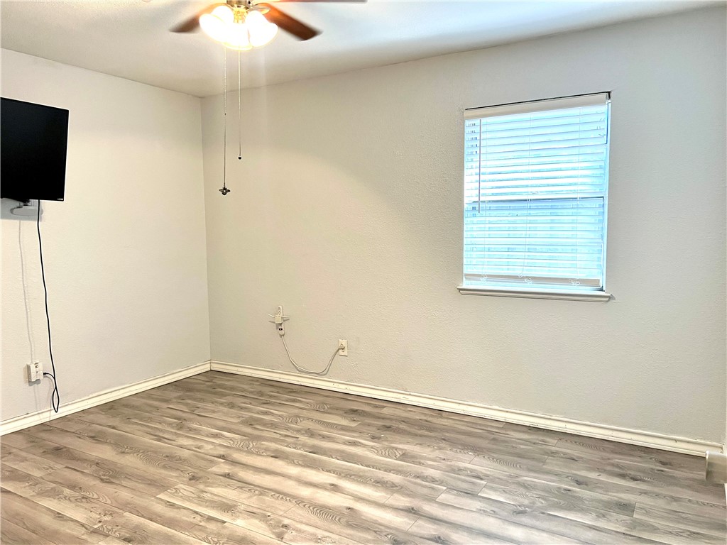 1737 Denver St Property Photo 7
