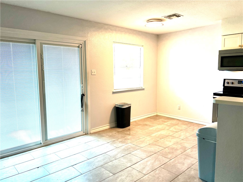 1737 Denver St Property Photo 15