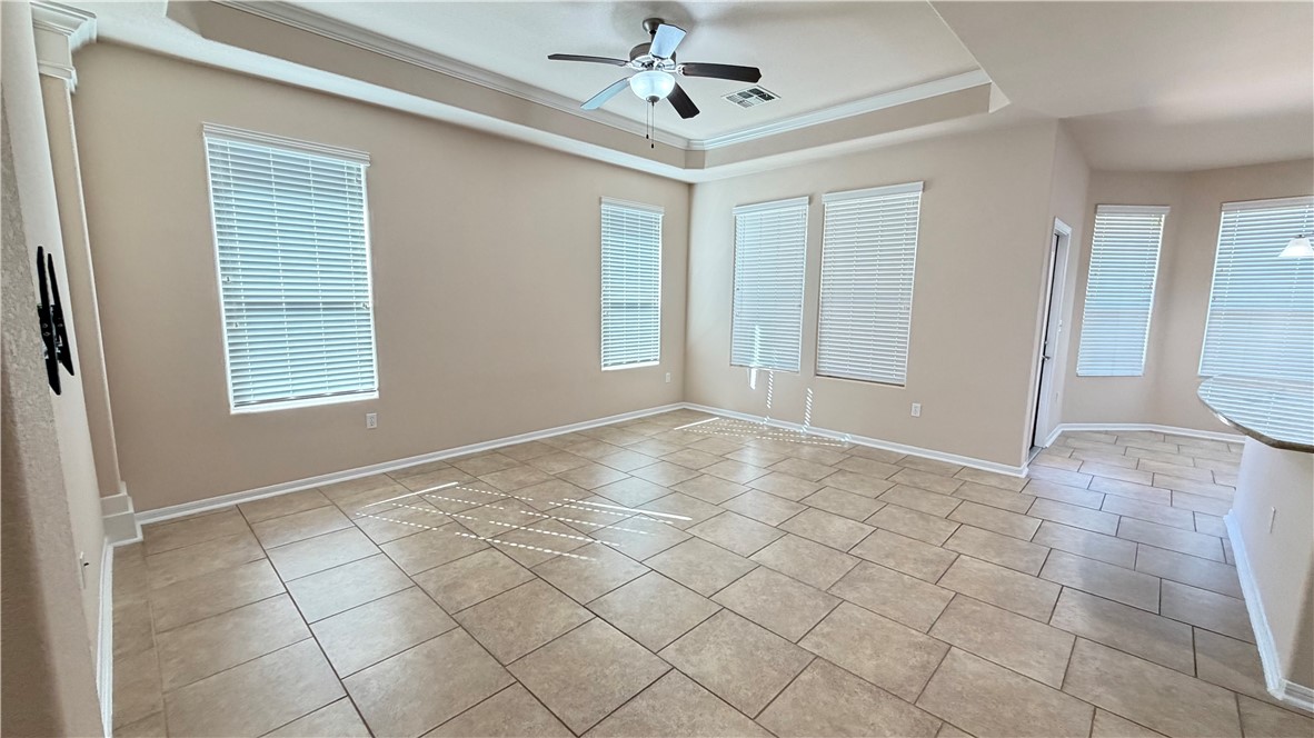 2221 Mendocino Dr Property Photo 4