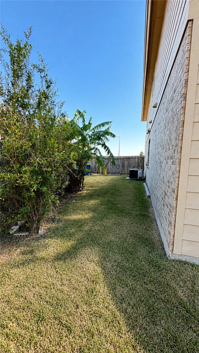 2221 Mendocino Dr Property Photo 21